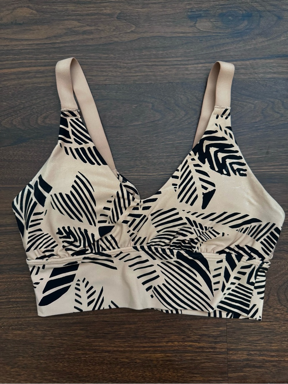 Aerie - Coral and Black Leaf Print Sports Bra- Like New